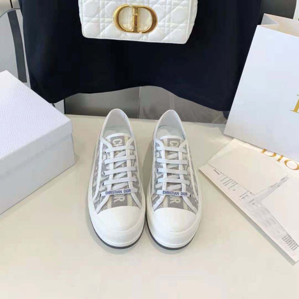 GIÀY Dior Women Walk’n’dior Platform Sneaker Stone Gray Dior Oblique Embroidered Cotton
