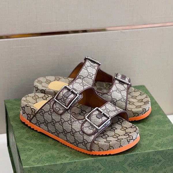 DÉP GUCCI GG CANVAS MAN SLIPPER