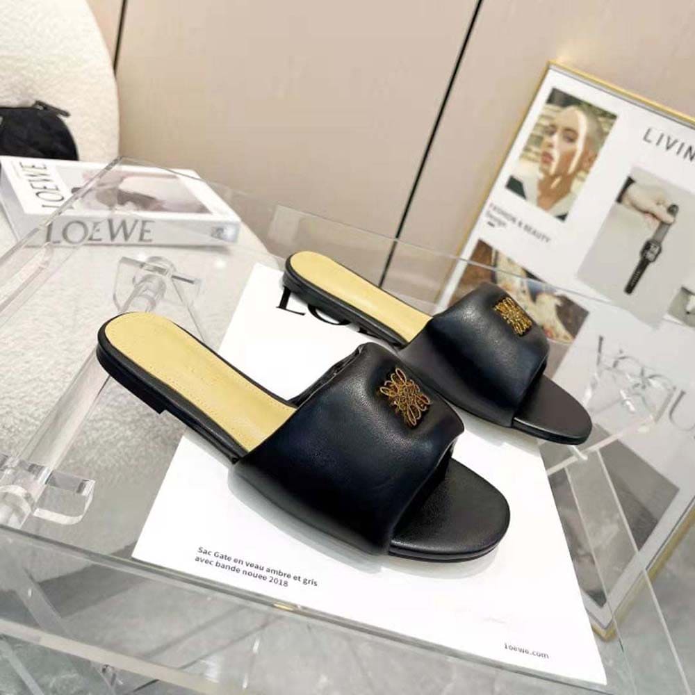 DÉP Loewe Women Anagram Padded Slide in Lambskin-Black