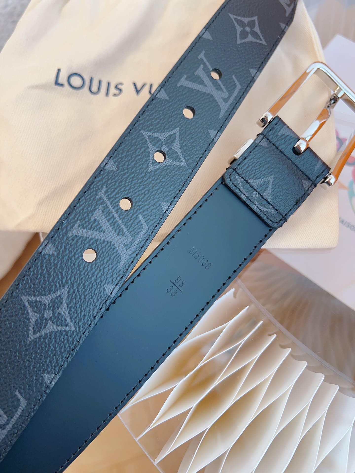 DÂY LƯNG LOUIS VUITTON BLACK MONOGRAM LEATHER Khóa bạc