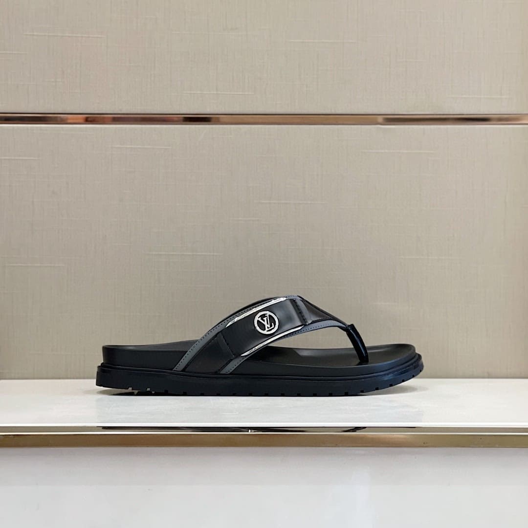 DÉP LOUIS VUITTON TRIANGLE LOGO SANDAL AAA
