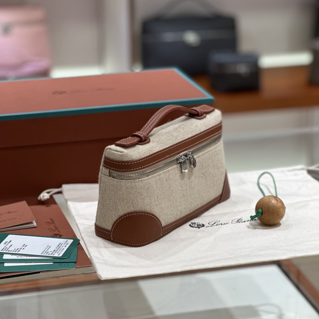 TÚI Loro Piana Women Extra Pocket L19 in Canvas and Leather màu nâu