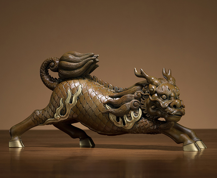 Tượng Kỳ Lân Tường Thụy Bảo Vệ Gia Chủ