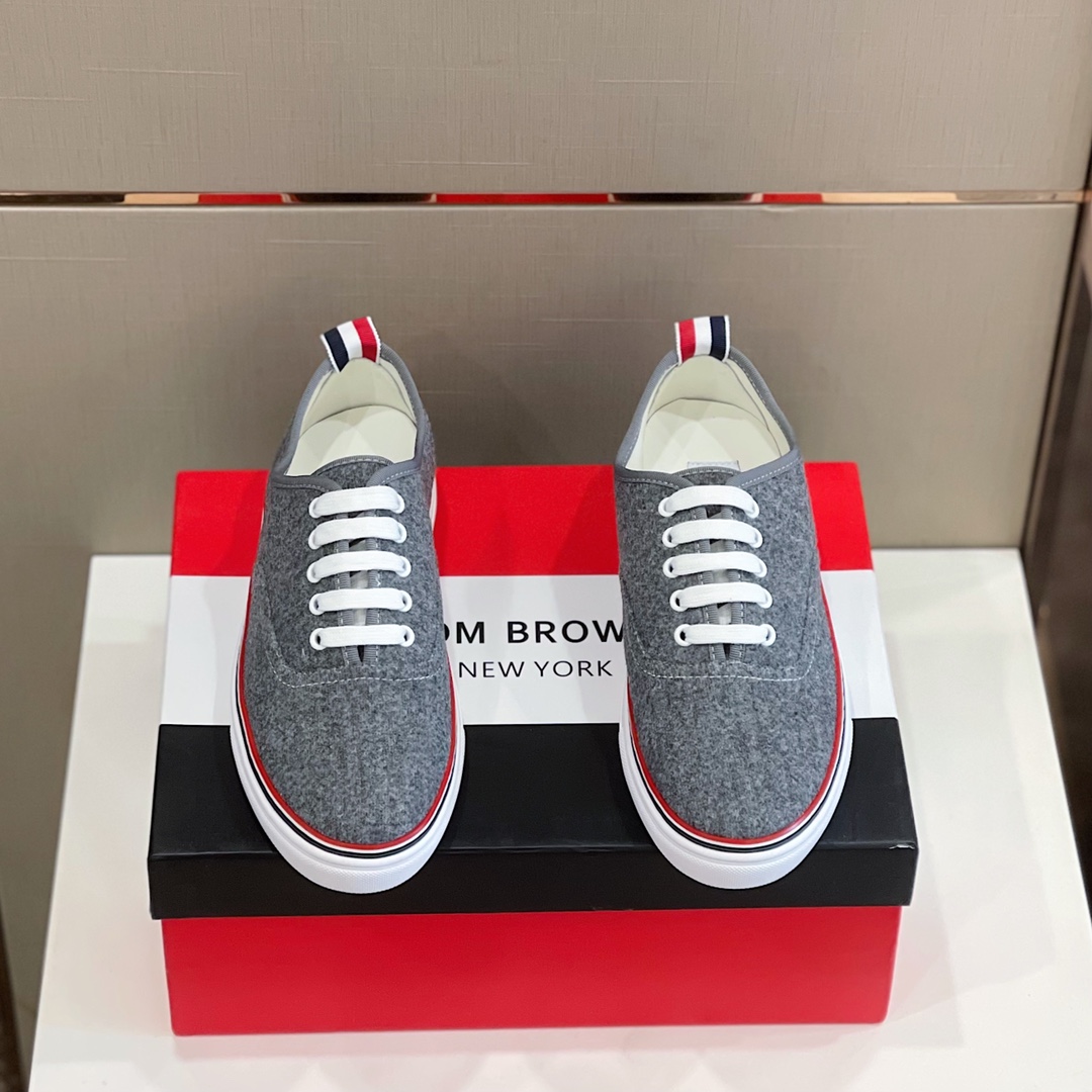 GIÀY THOM BROWNE SNEAKERS SHOES AAA