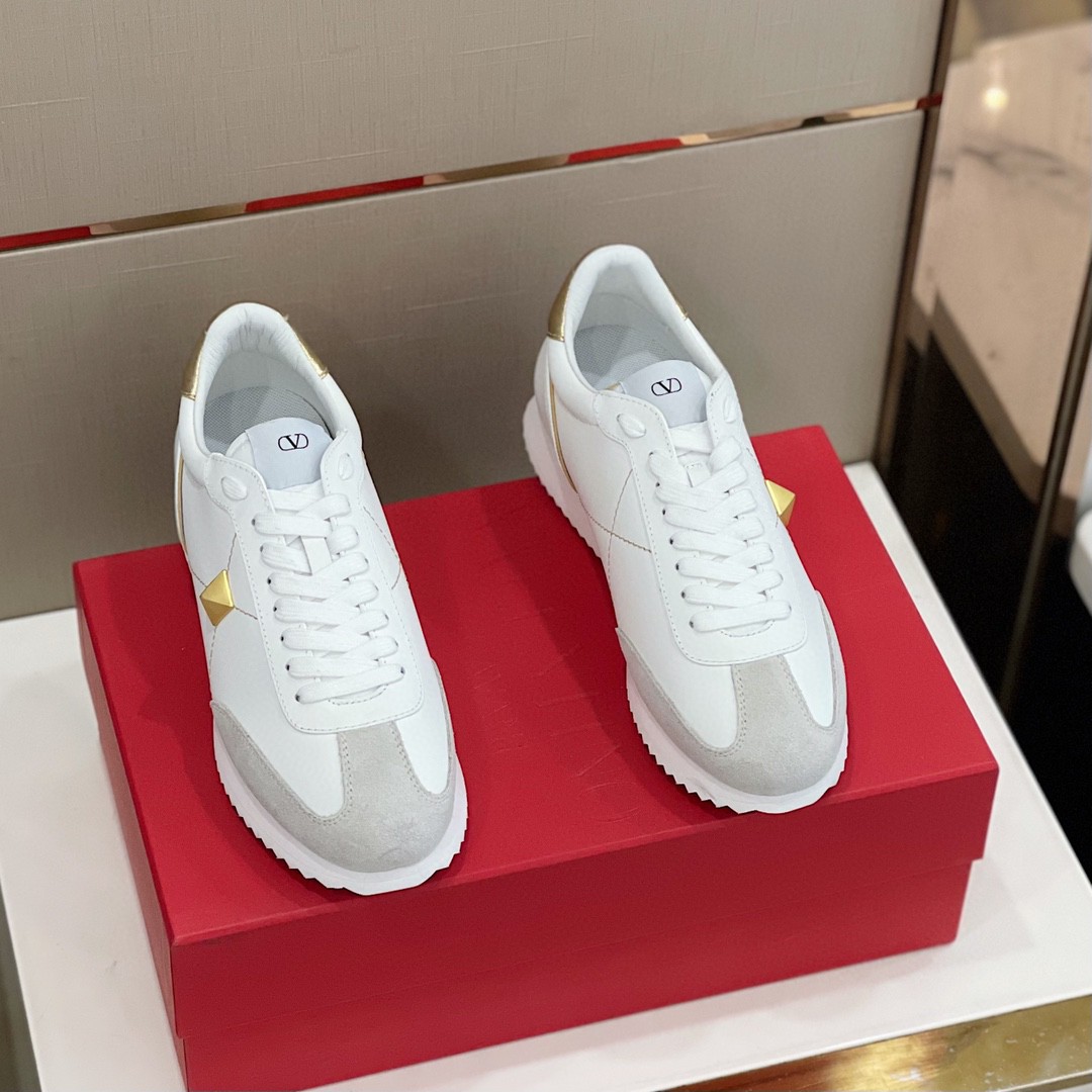 GIÀY VALENTINO STUDD SUEDE LEATHER SNEAKER SHOES AAA