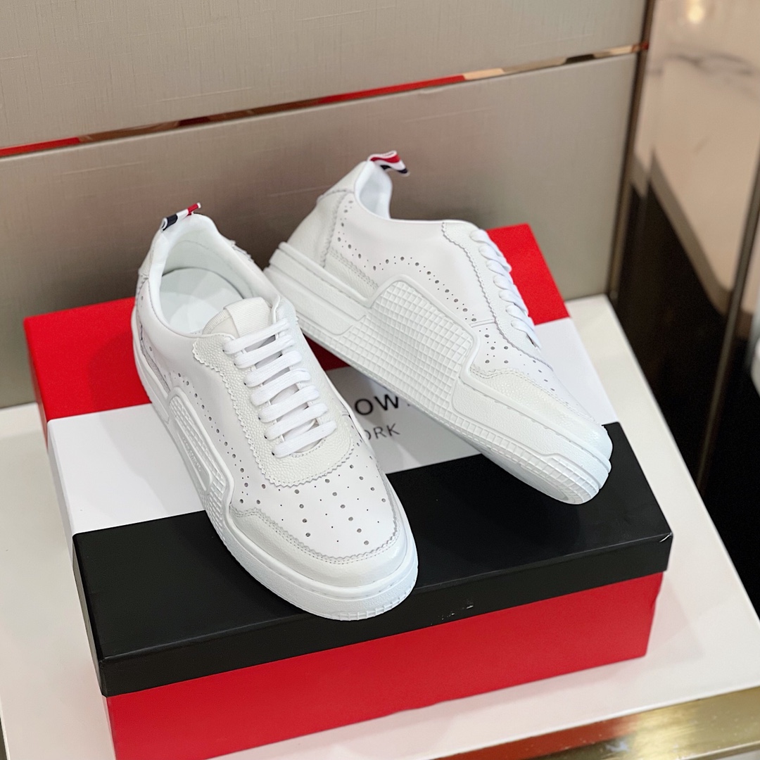 GIÀY THOM BROWNE SNEAKERS SHOES AAA
