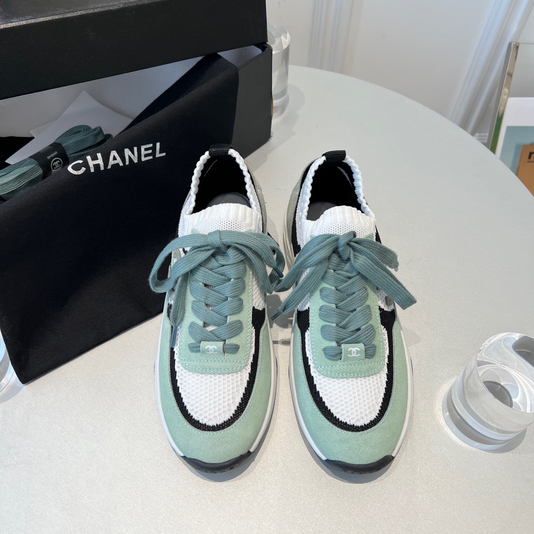 GIÀY CHANEL CC LOGO SNEAKER SHOES