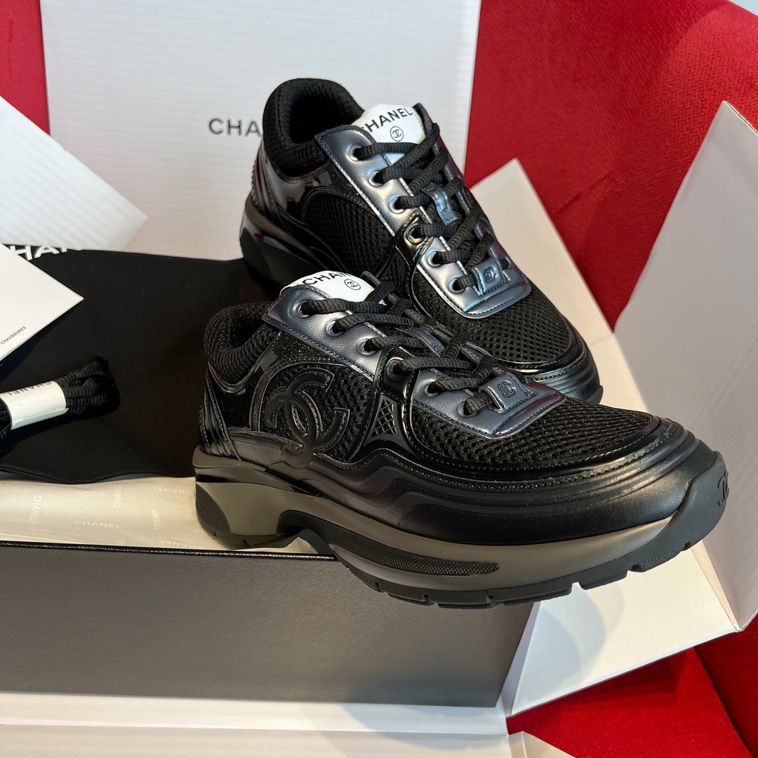 GIÀY CHANEL CC LOGO SNEAKERS BLACK SHOES