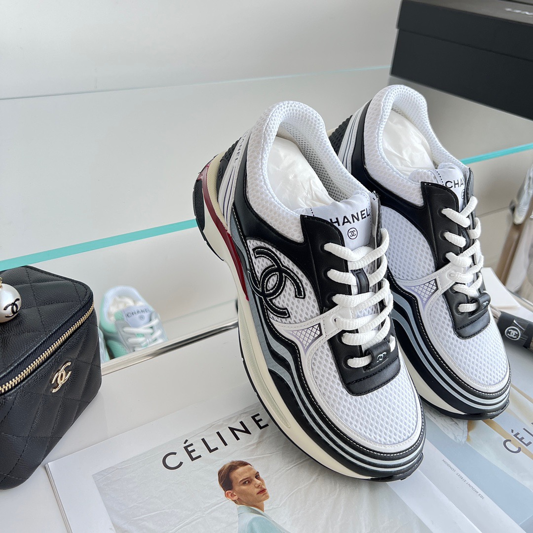 GIÀY CHANEL CC LOGO SNEAKER SHOES