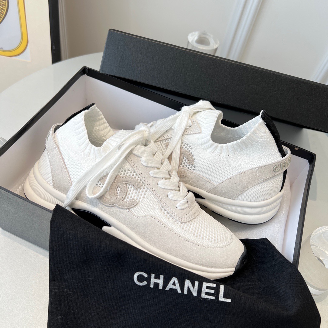 GIÀY CHANEL CC LOGO SNEAKERS shoes