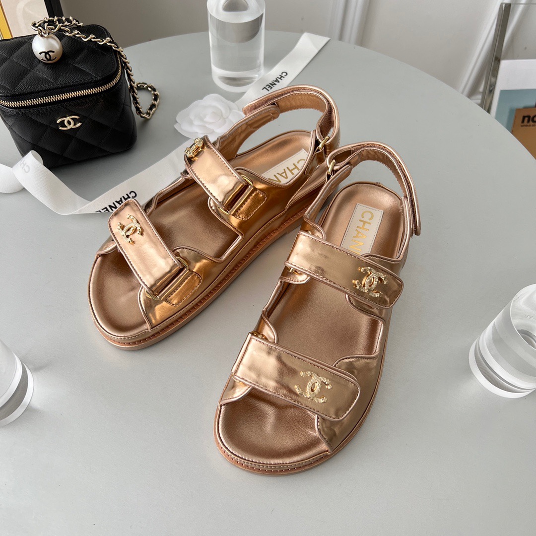 GIÀY CHANEL CC LOGO SANDALS