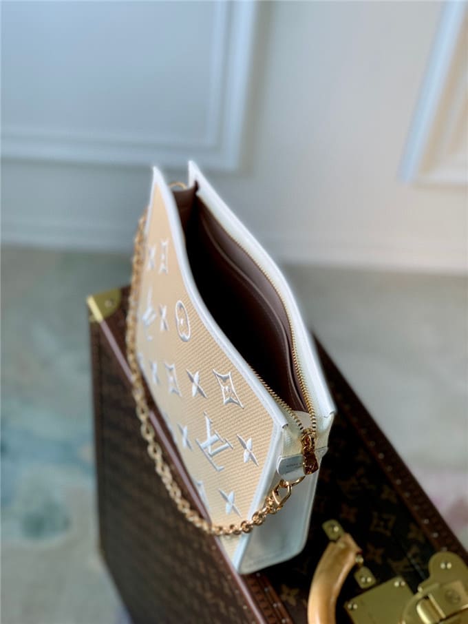 Túi LOUIS VUITTON toiletry pouch on chain
