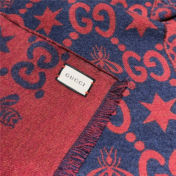 KHĂN Gucci GG Bee Cashmere scarf