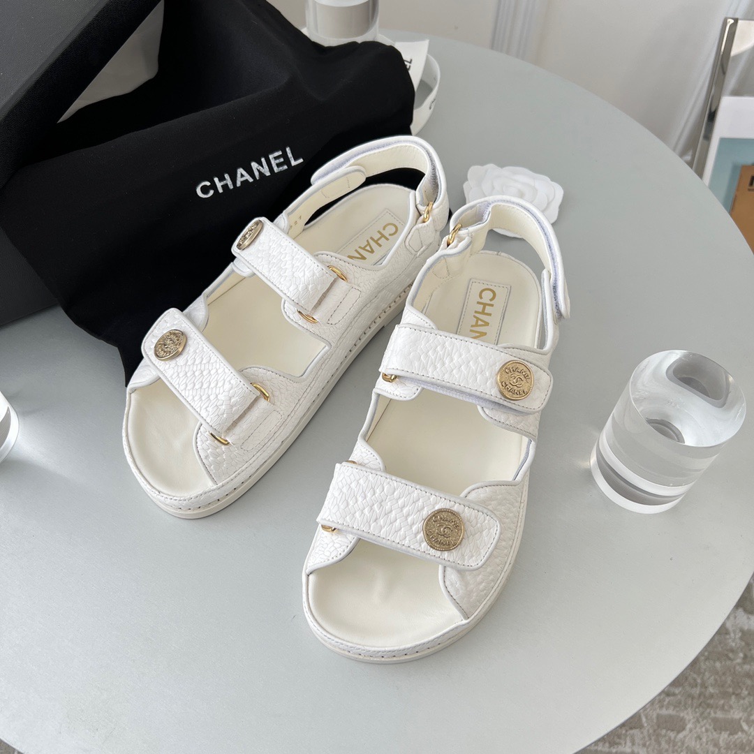 GIÀY CHANEL CC LOGO SANDALS