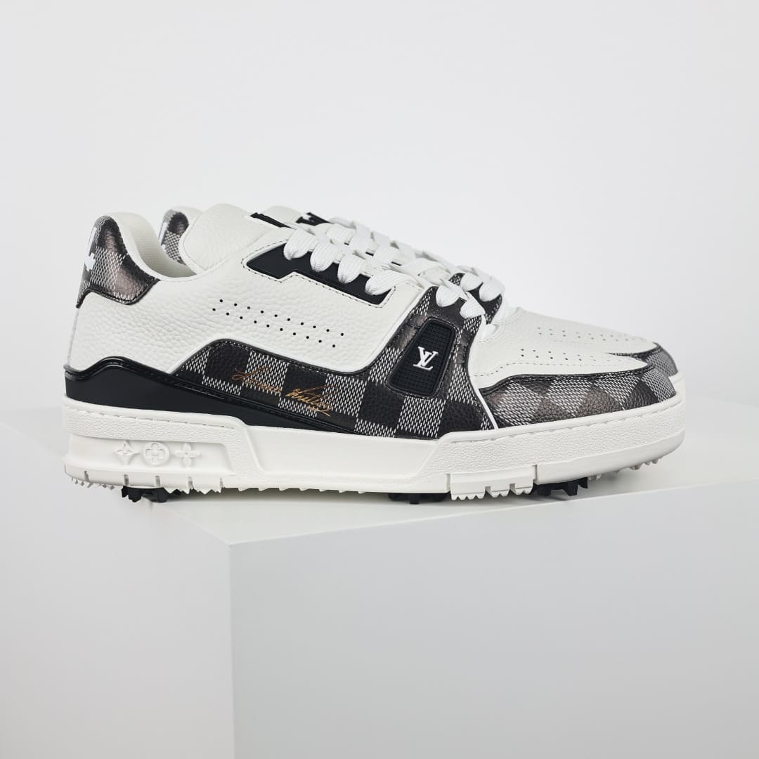 GIÀY LOUIS VUITTON TRAINERS BLACK AND WHITE