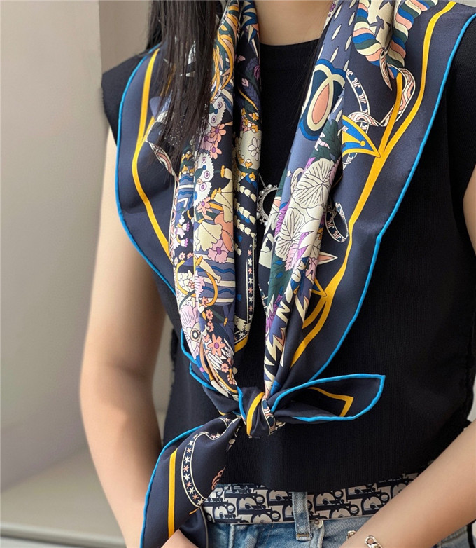 KHĂN Hermes Le Sacre Des Saisons Silk scarf