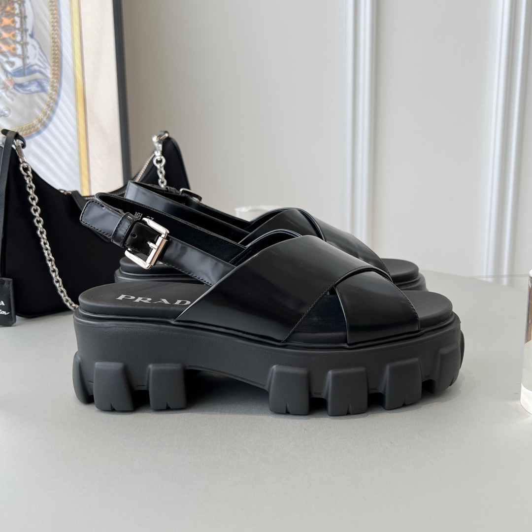 GIÀY PRADA TRIANGLE LOGO SANDAL
