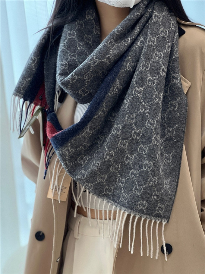 KHĂN Gucci GG Cashmere scarf