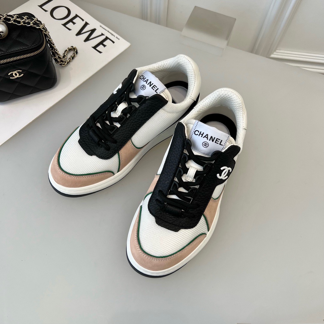 GIÀY CHANEL CC LOGO SNEAKER SHOES