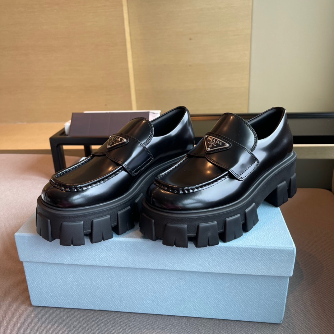 GIÀY PRADA Leather loafer High Sole