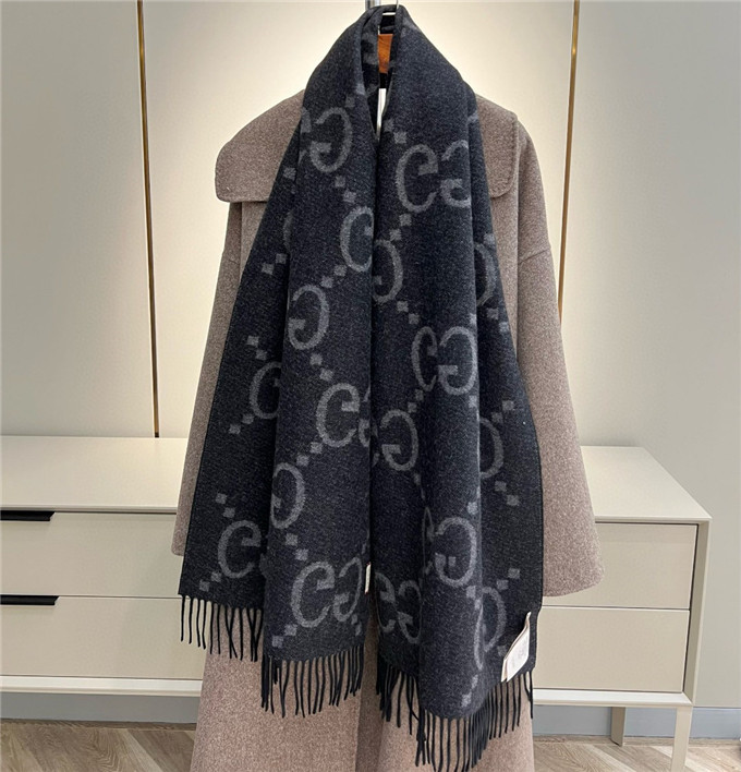 KHĂN Gucci GG Cashmere scarf