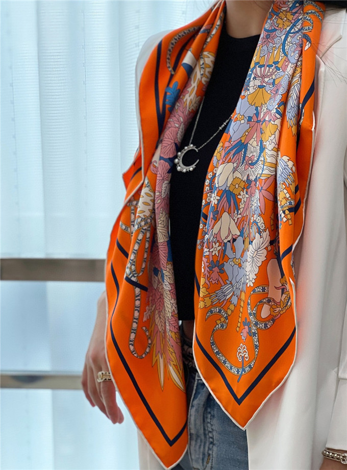 KHĂN Hermes Le Sacre Des Saisons Silk scarf
