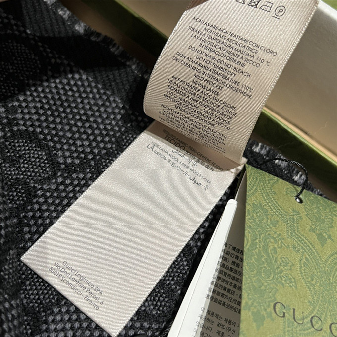 KHĂN Gucci GG Cashmere scarf