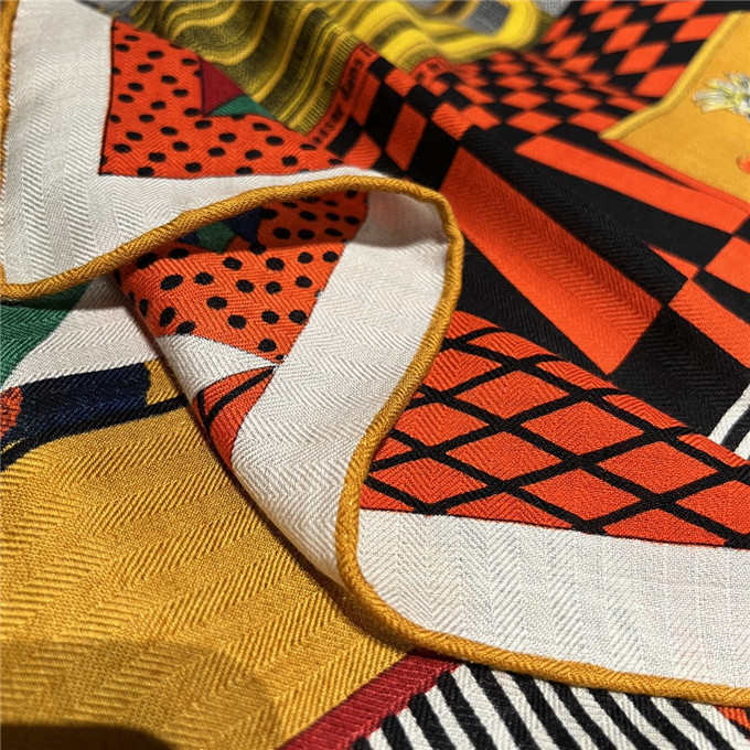 KHĂN Hermes Grand Theatre Nouveau Wool Blend scarf