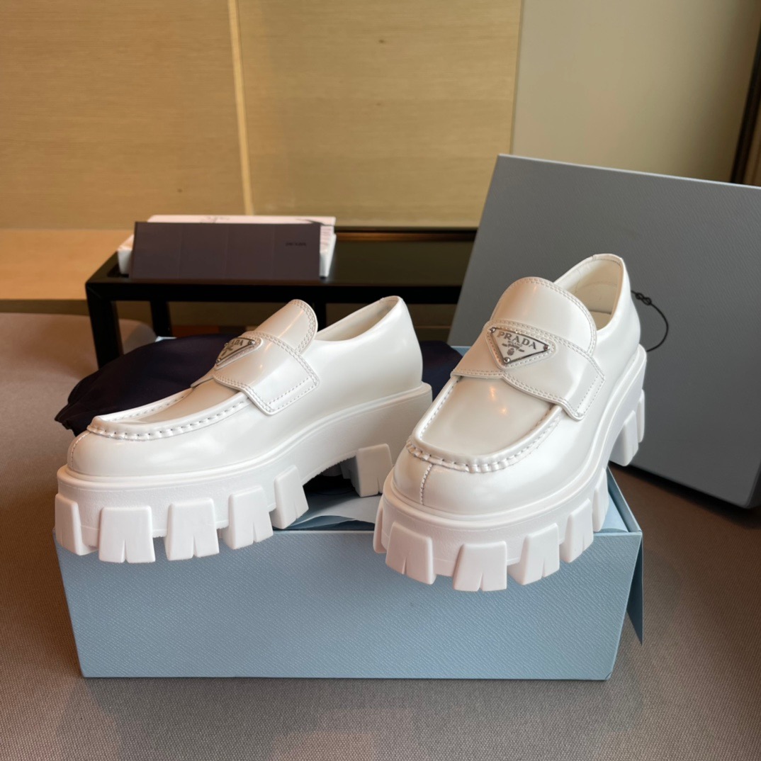 GIÀY PRADA Leather loafer High Sole