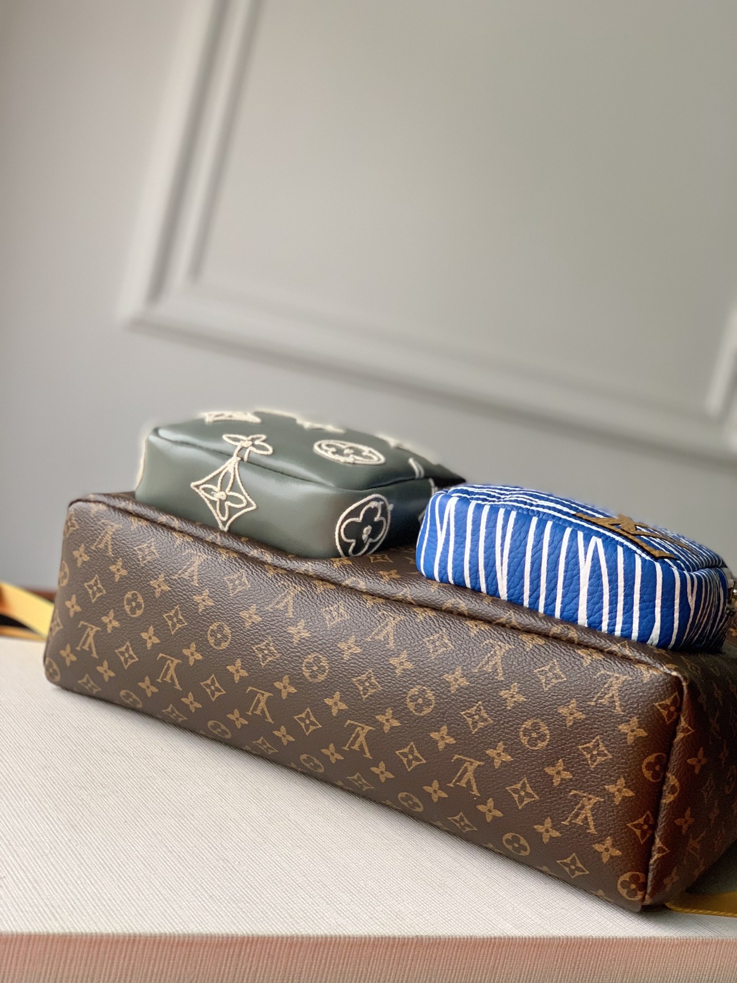 BALO LOUIS VUITTON DAMIER MONOGRAM Leather Backpack-Brown