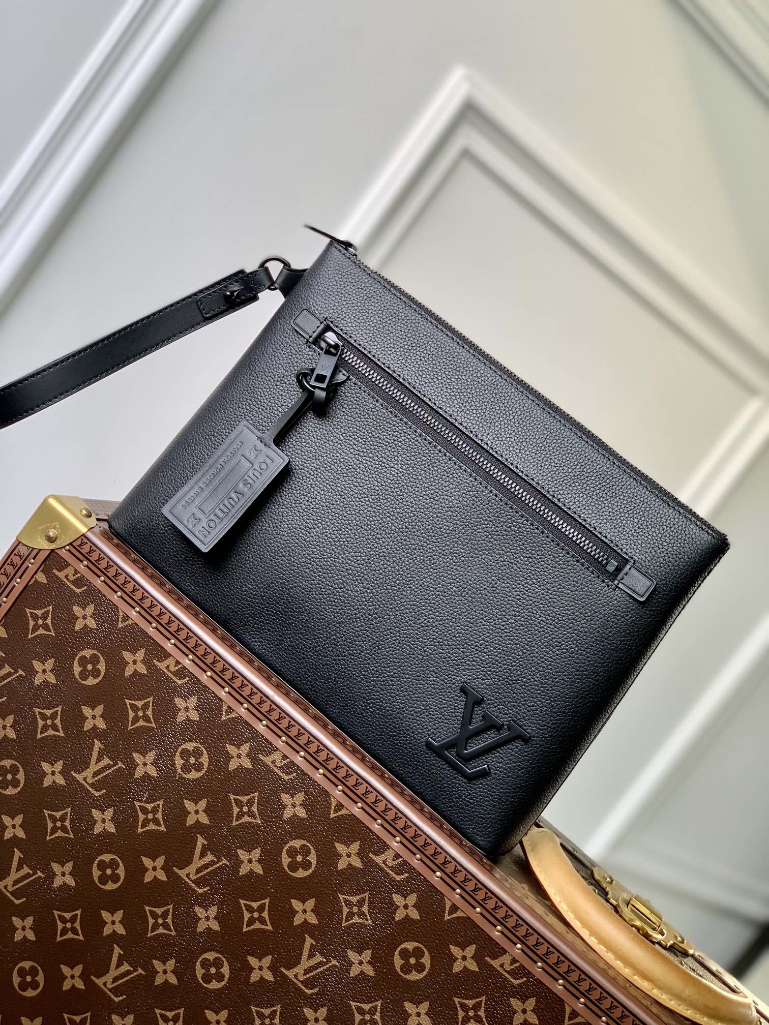 TÚI LOUIS VUITTON AERO IPAD POUCH