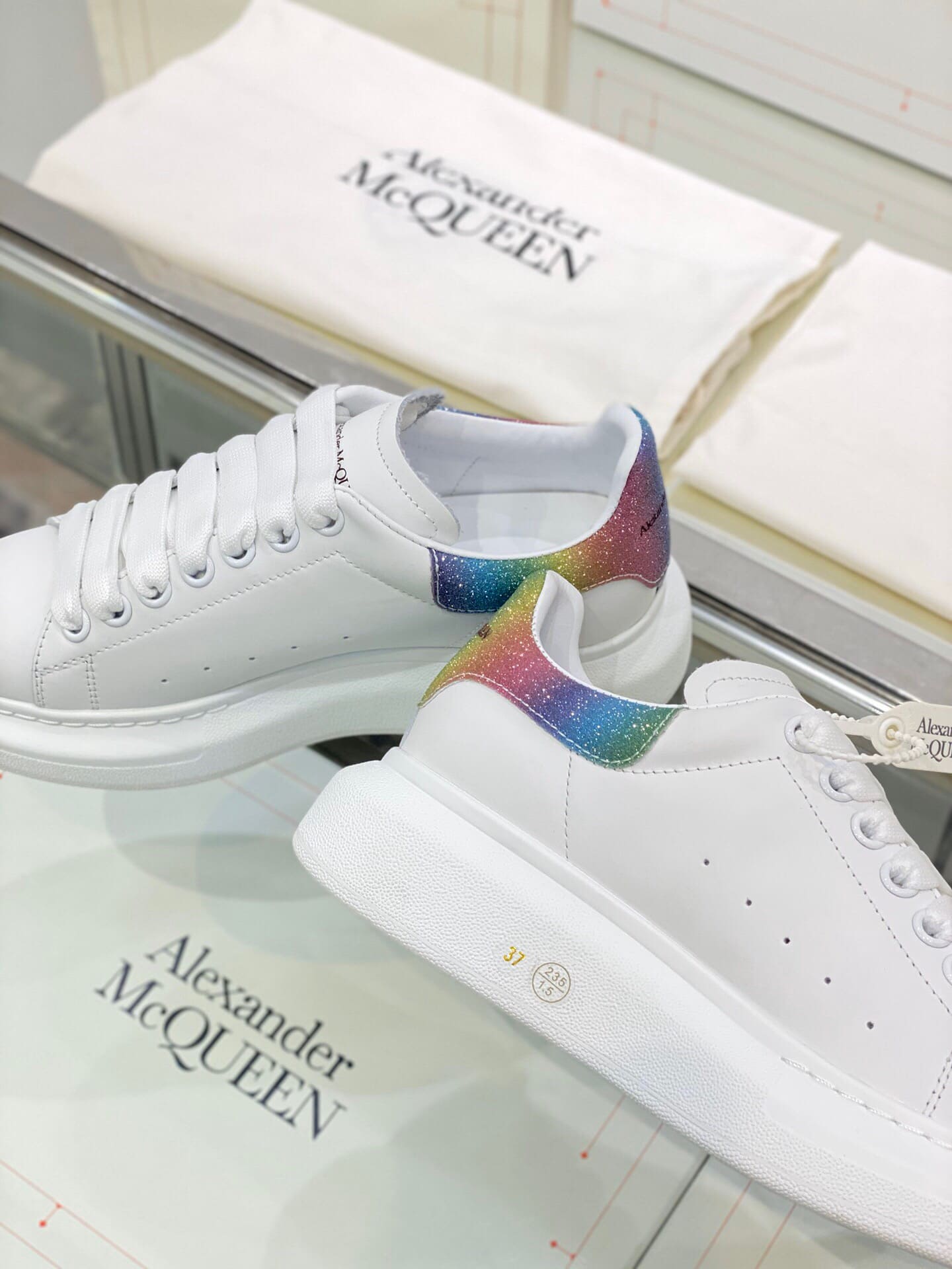 GIÀY ALEXANDER MCQUEEN SNEAKERS SHOES AAA UNISEX NAM VÀ NỮ DA BÊ HẢO HẠNG