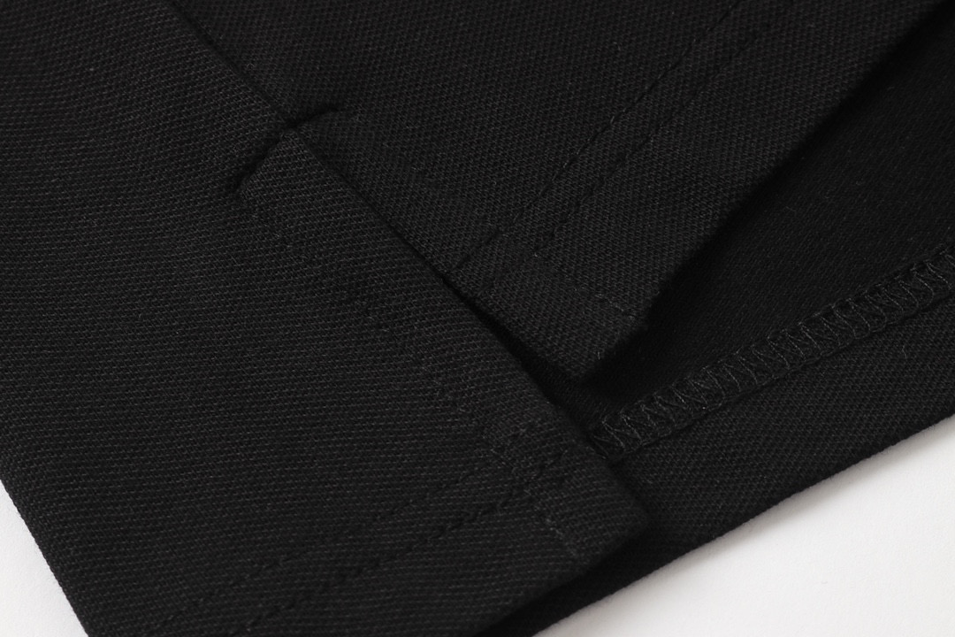 ÁO PRADA MILANO POCKET POLO-SHIRT SS2022