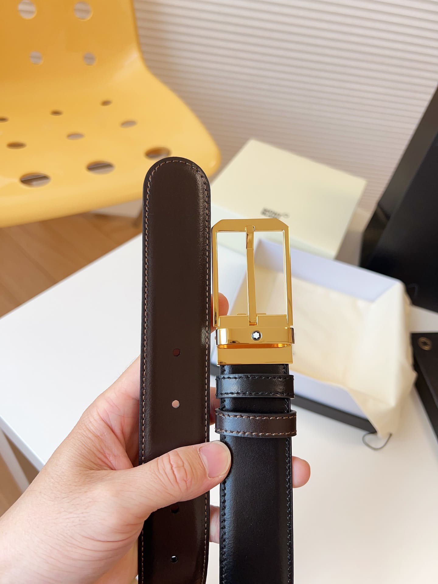 DÂY LƯNG MONTBLANC CALFSKIN LEATHER Belt Khóa vàng