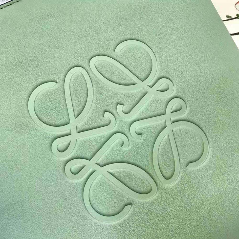 TÚI LOEWE Anagram Tote màu da bê cổ điển màu xanh lá cây