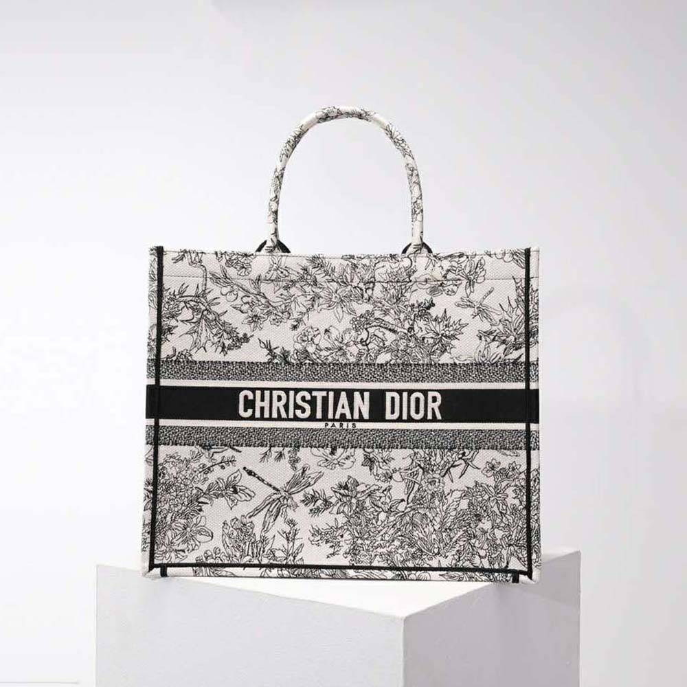TÚI Dior Women Large Dior Book Tote Blue Toile de Jouy Flowers Embroidery