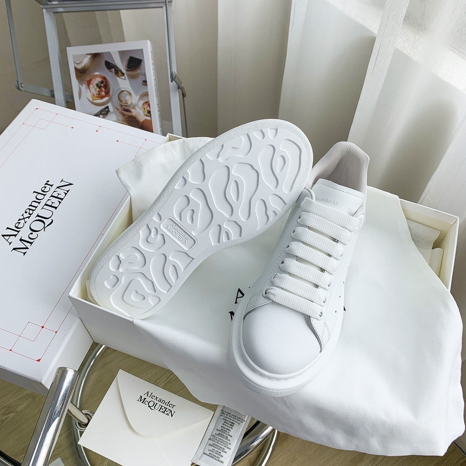 GIÀY ALEXANDER MCQUEEN SNEAKERS SHOES AAA UNISEX NAM VÀ NỮ DA BÊ HẢO HẠNG