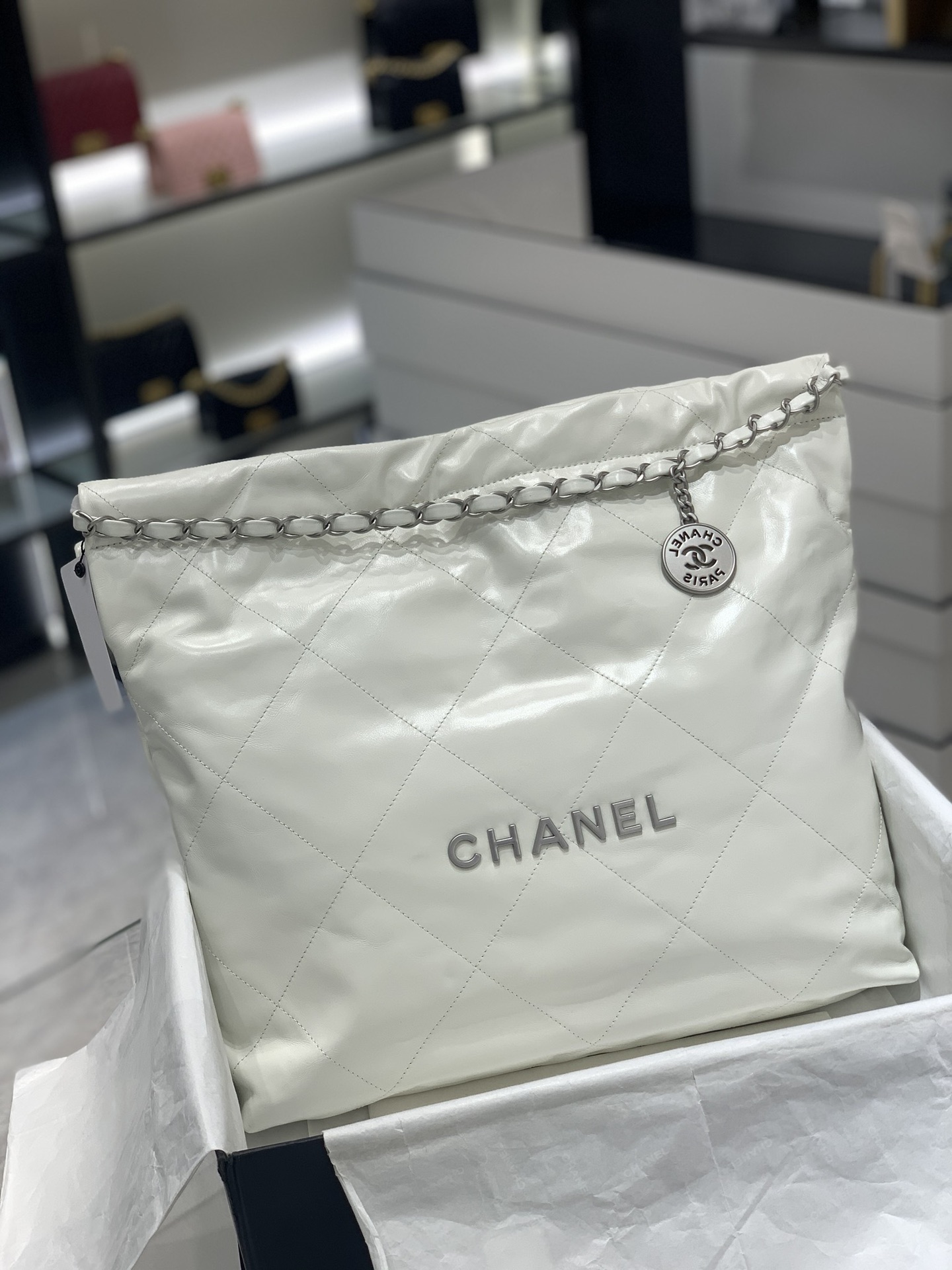 TÚI CHANEL 22 White Trắng logo bạc da HAAS