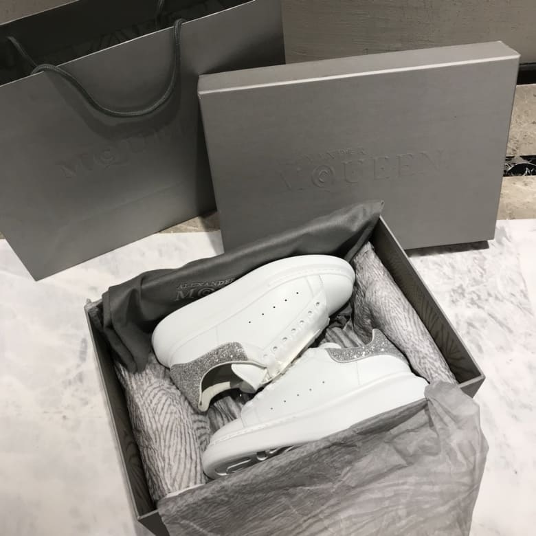 GIÀY ALEXANDER MCQUEEN SNEAKERS SHOES AAA UNISEX NAM VÀ NỮ DA BÊ HẢO HẠNG