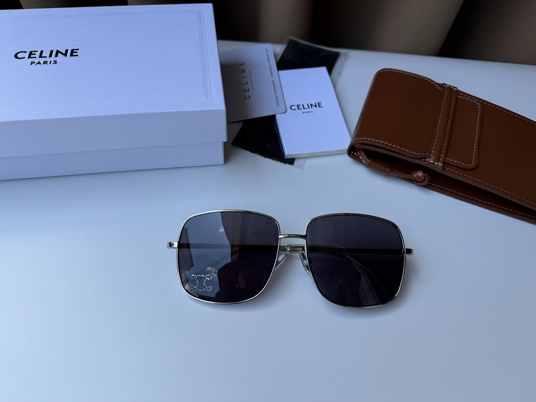 Kính CELINE LOGO SWAROVSKI SILVER HIGH CLASSY AAA