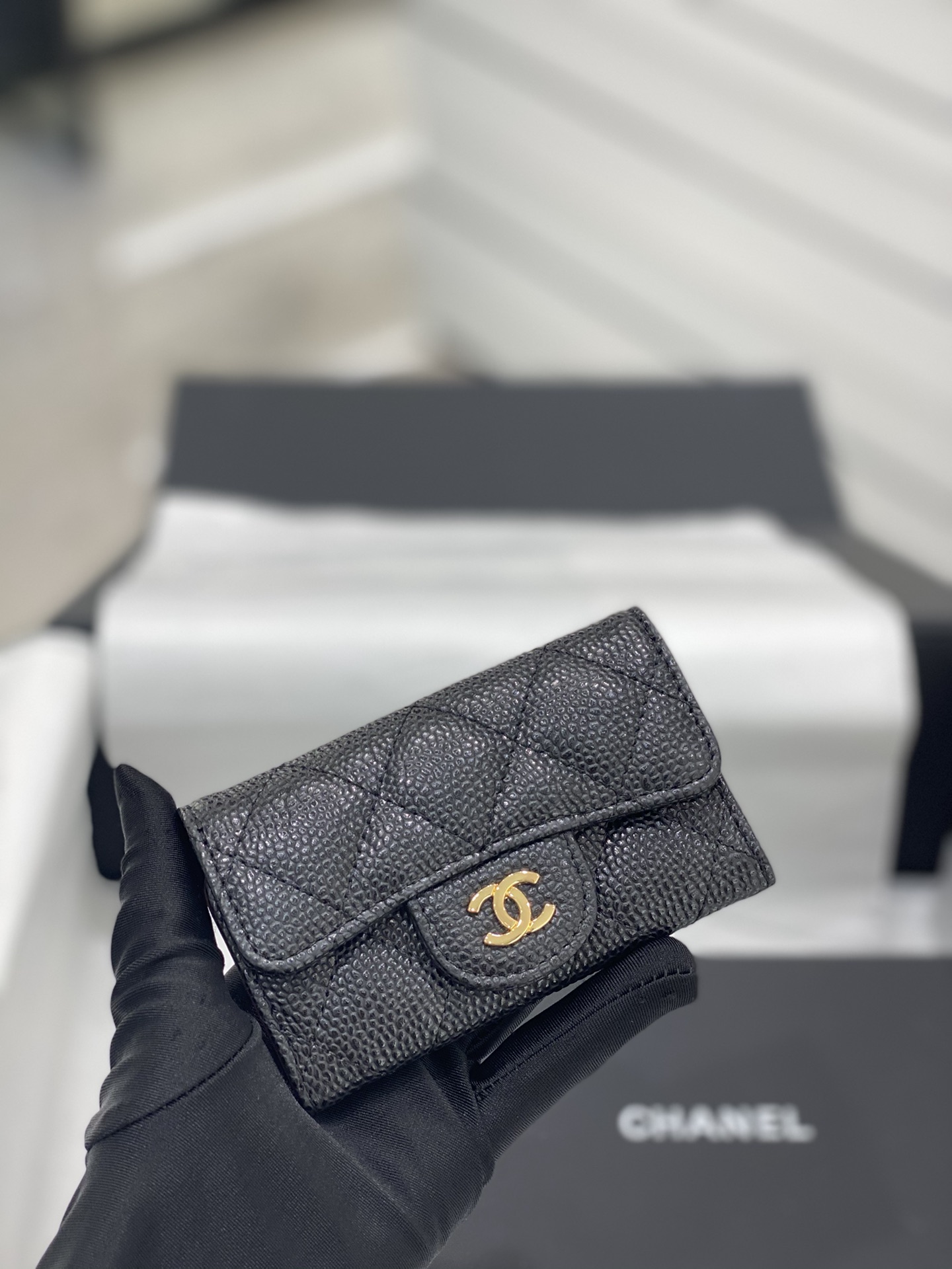 VÍ CHANEL LAMBSKIN BLACK DA HAAS
