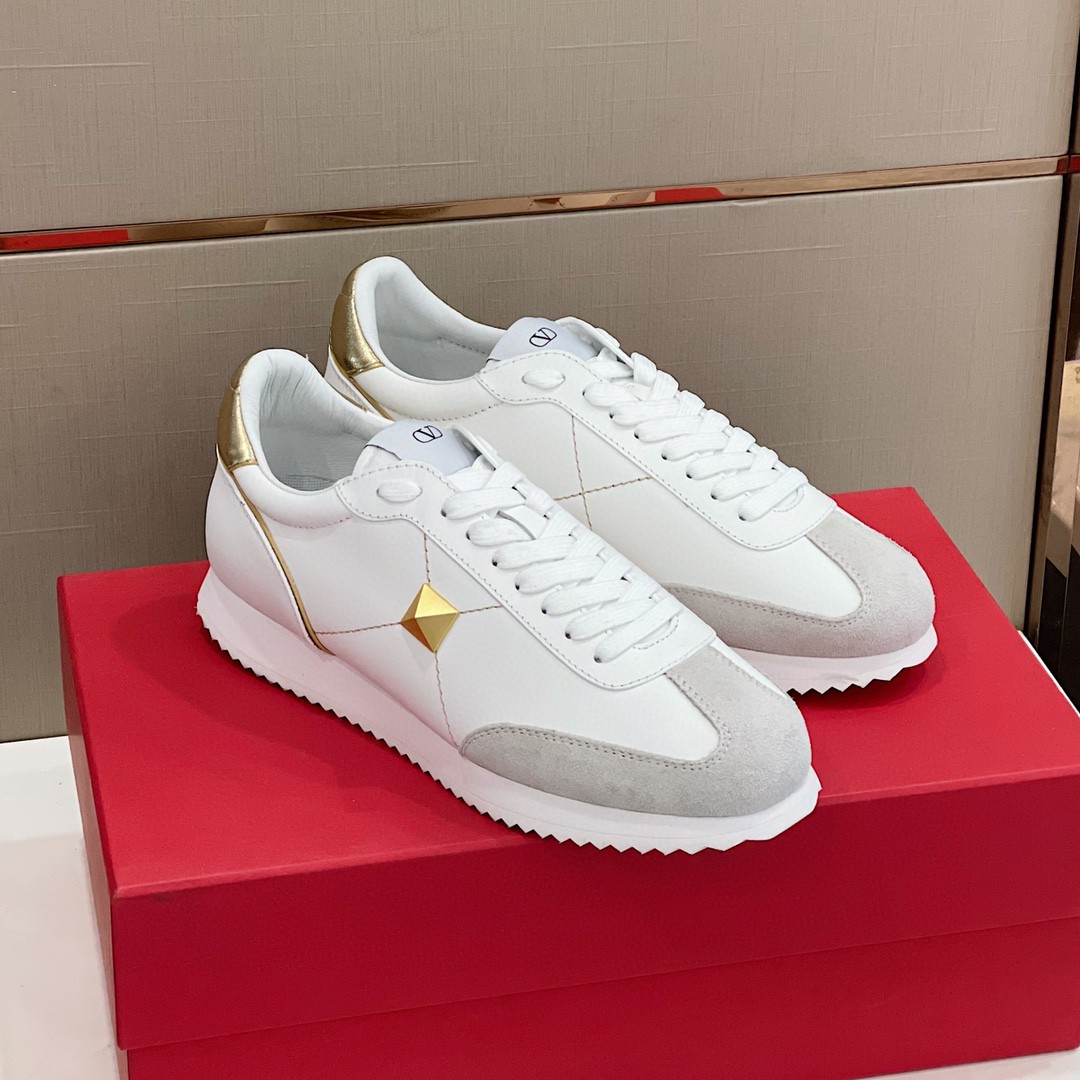 GIÀY VALENTINO STUDD SUEDE LEATHER SNEAKER SHOES AAA