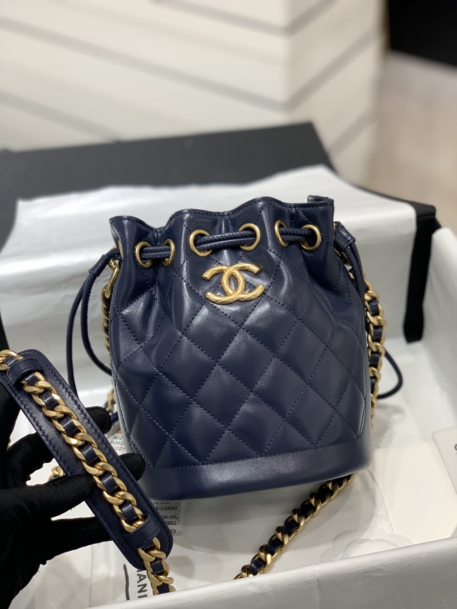 TÚI CHANEL 21 NAVY LAMBSKIN DA HAAS