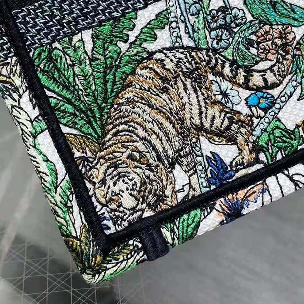 TÚI Dior Women Medium Dior Book Tote White Multicolor Étoile de Voyage Embroidery