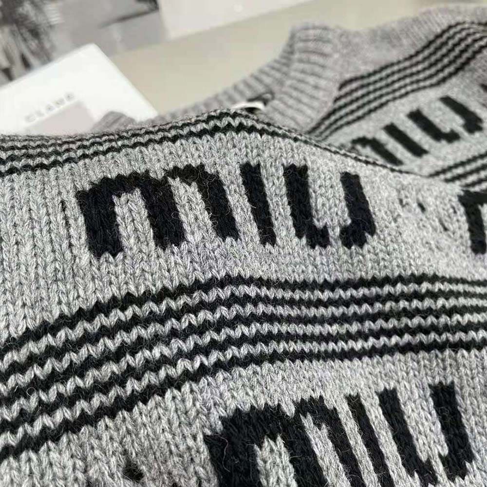 ÁO Miu Miu Women Cashmere Crew-Neck Sweater with Intarsia Knit Logo-Gray