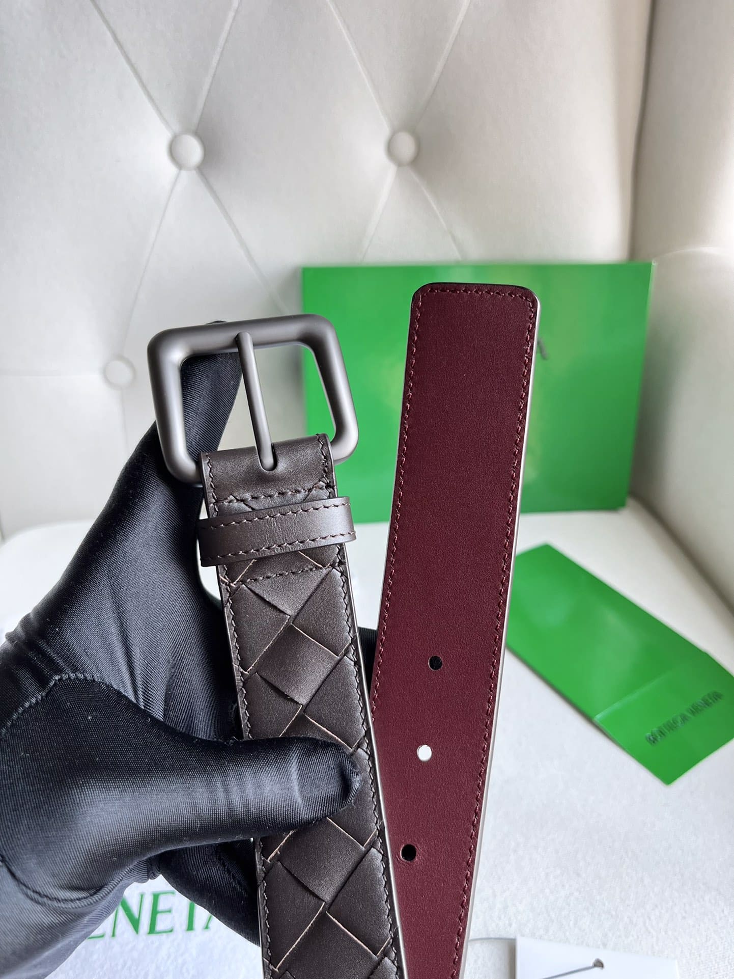 DÂY LƯNG BOTTGA VENETA BROWN INTRECCIATO LEATHER Khóa đen mờ