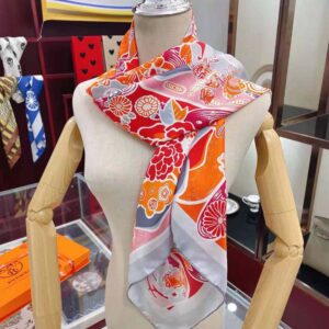 KHĂN Hermes Women Bingata Shawl 140 in Cashmere and Silk with Hand-Rolled Edges-Pink