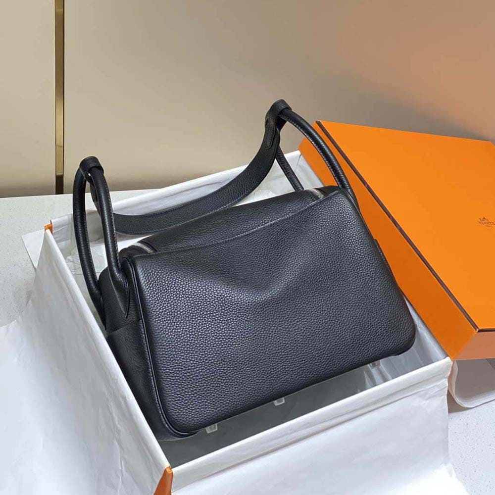 Túi Hermes Women Lindy 26 in Clemence Leather-Black