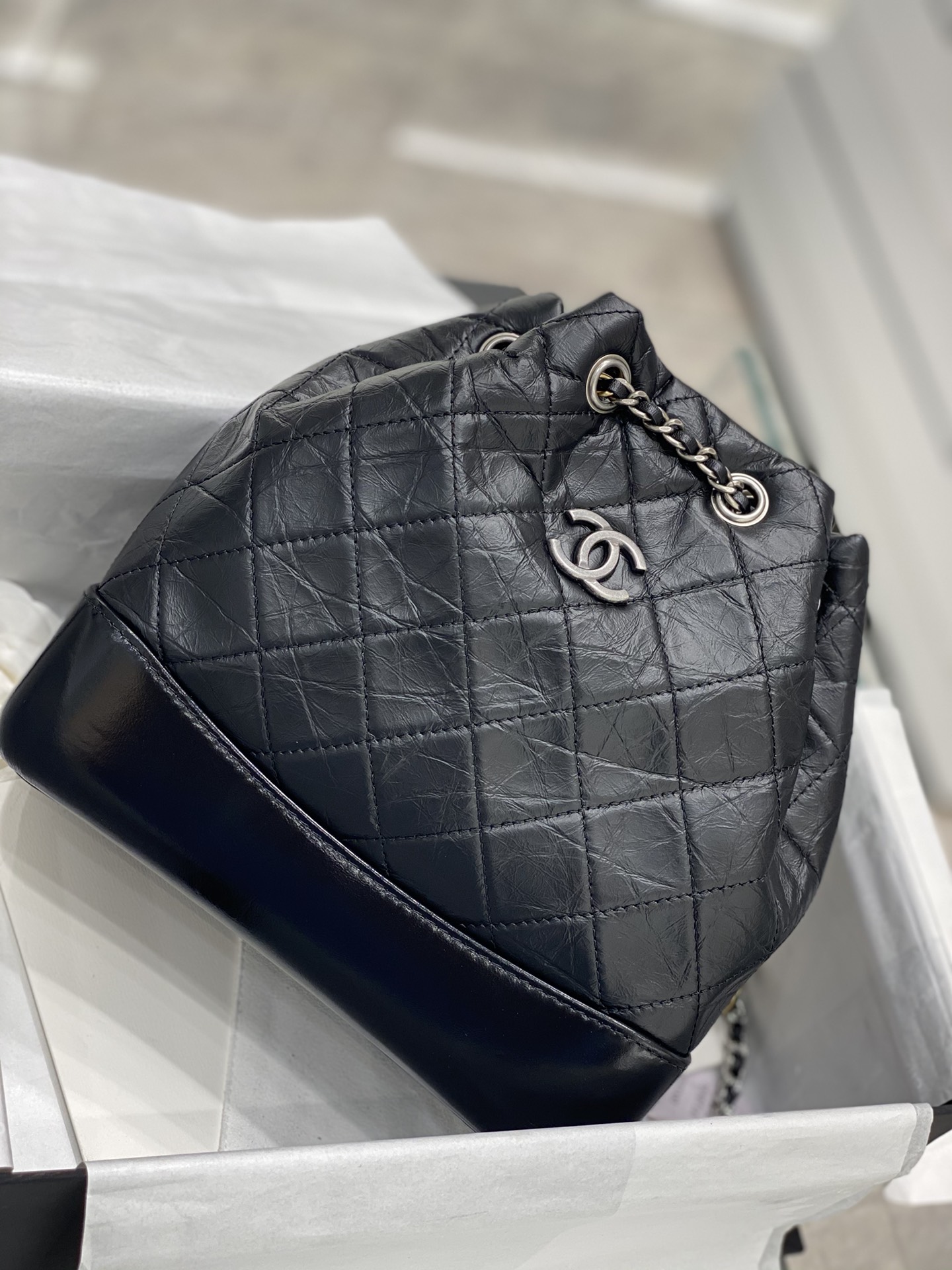 TÚI CHANEL GABRIEELE LAMBSKIN BLACK DA HAAS