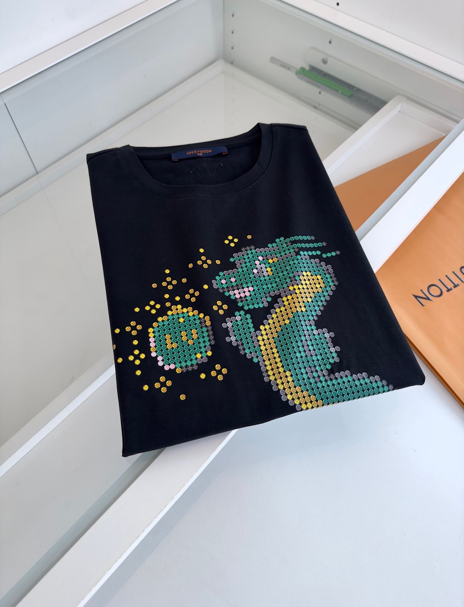 ÁO LOUIS VUITTON DRAGON T SHIRT BLACK